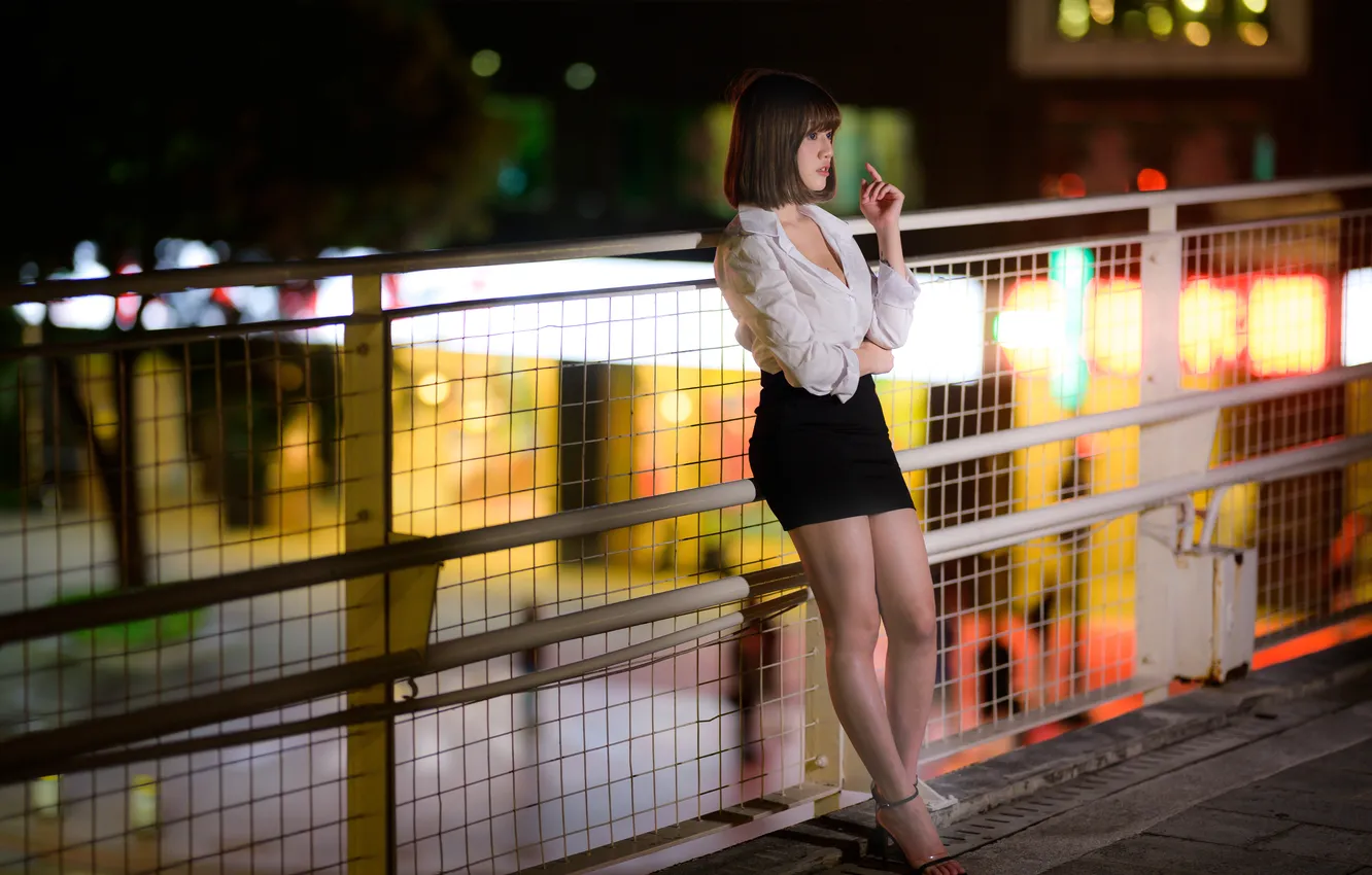 Photo wallpaper night, lights, model, skirt, portrait, makeup, figure, hairstyle