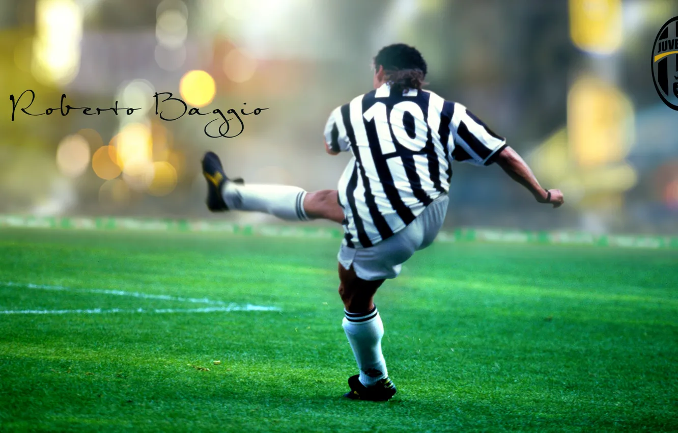 Photo wallpaper Juventus, Juventus, Roberto Baggio, The Divine Ponytail, Roberto Baggio, A dozen, Italian