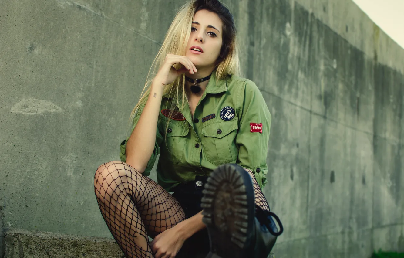 Photo wallpaper look, pose, long hair, long hair, look, pose, mesh stockings, concrete wall