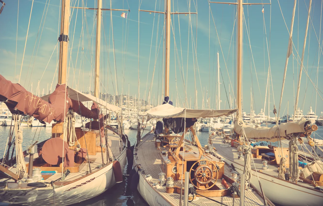 Photo wallpaper Marina, yacht, mast, sailboats in the harbor