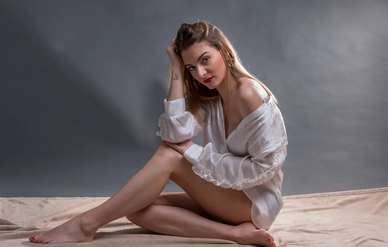 Photo wallpaper pose, shirt, legs, sitting, Cecile