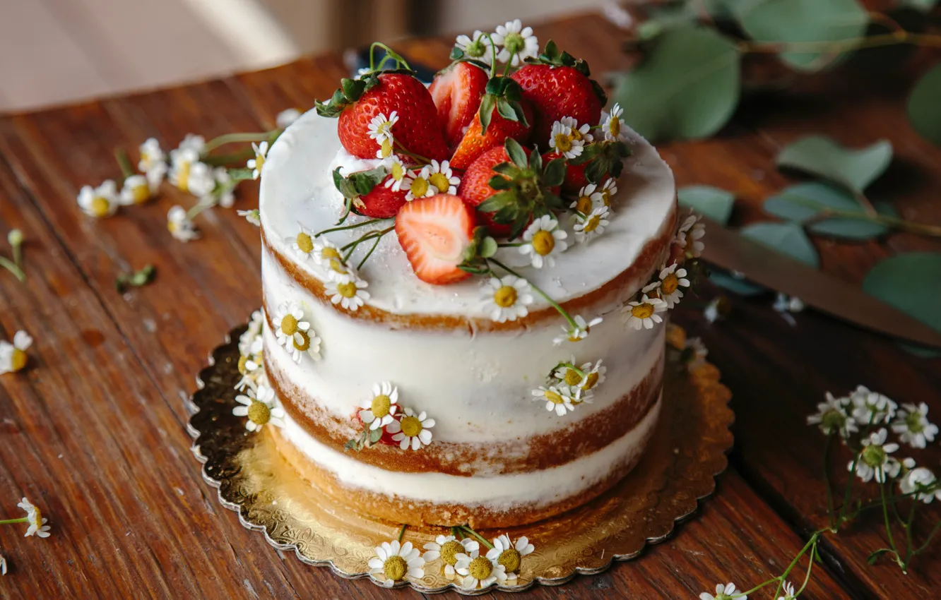 Photo wallpaper leaves, flowers, table, food, chamomile, strawberry, cake, fruit