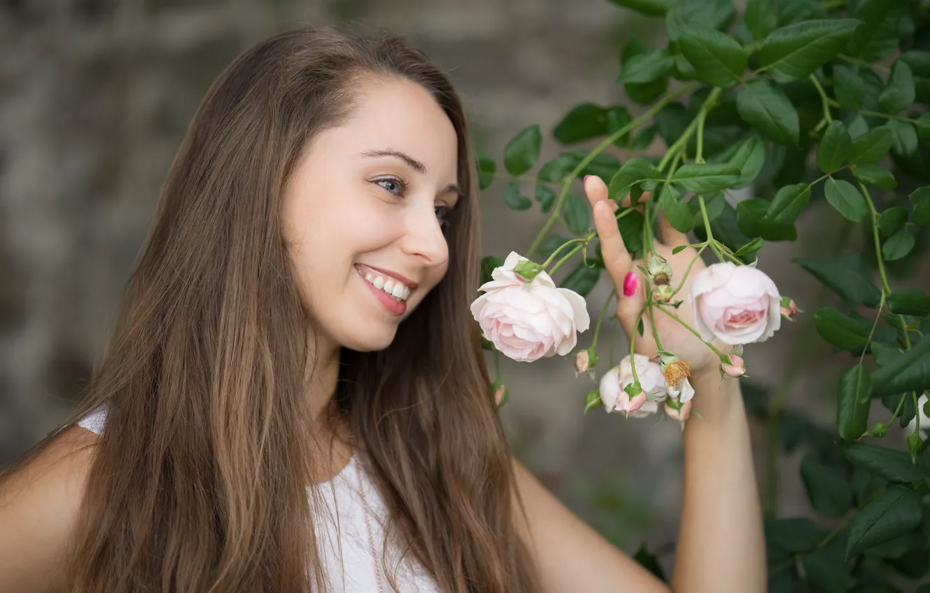 Photo wallpaper flowers, face, smile, model, Maria