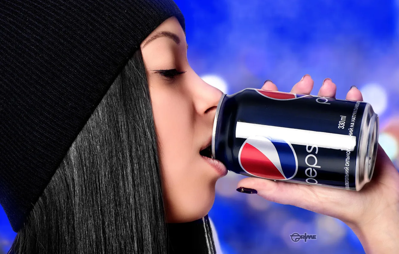 Photo wallpaper girl, thirst, hat, lips, Bank, photographer, face, Pepsi