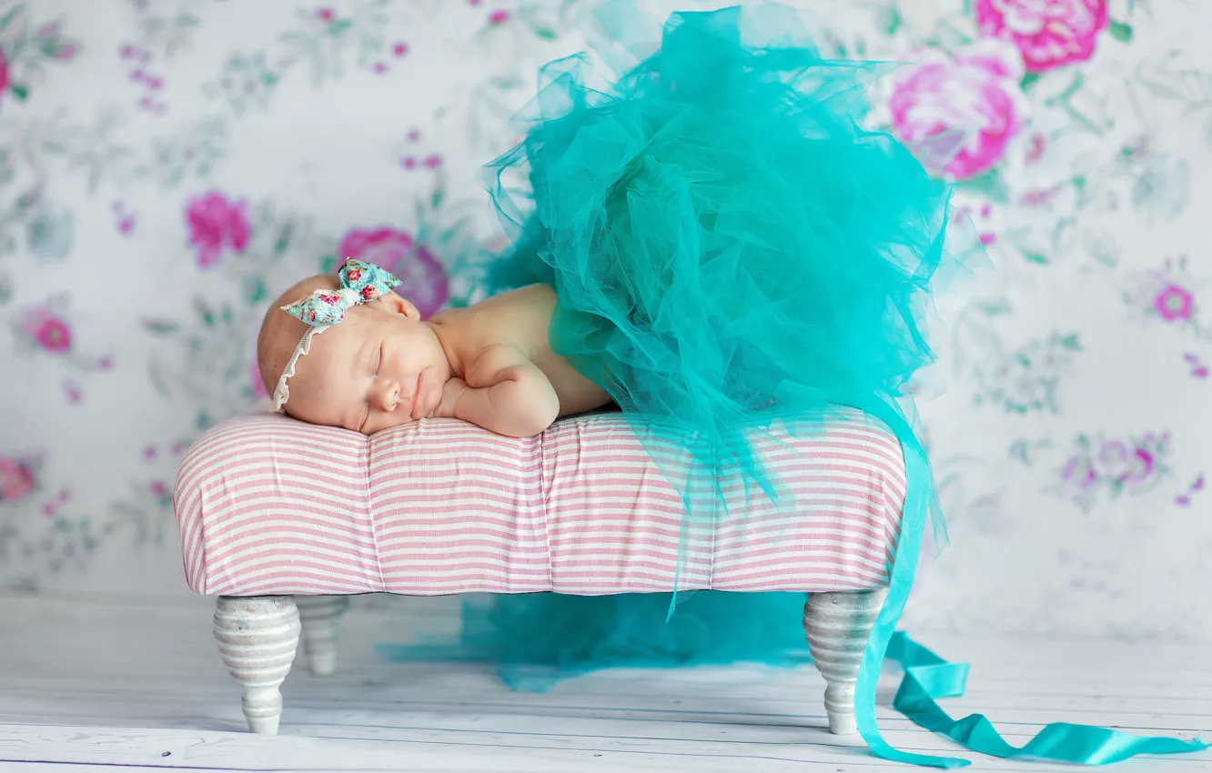 Photo wallpaper dress, sleeping, girl, bow, baby, turquoise, Konrad Look