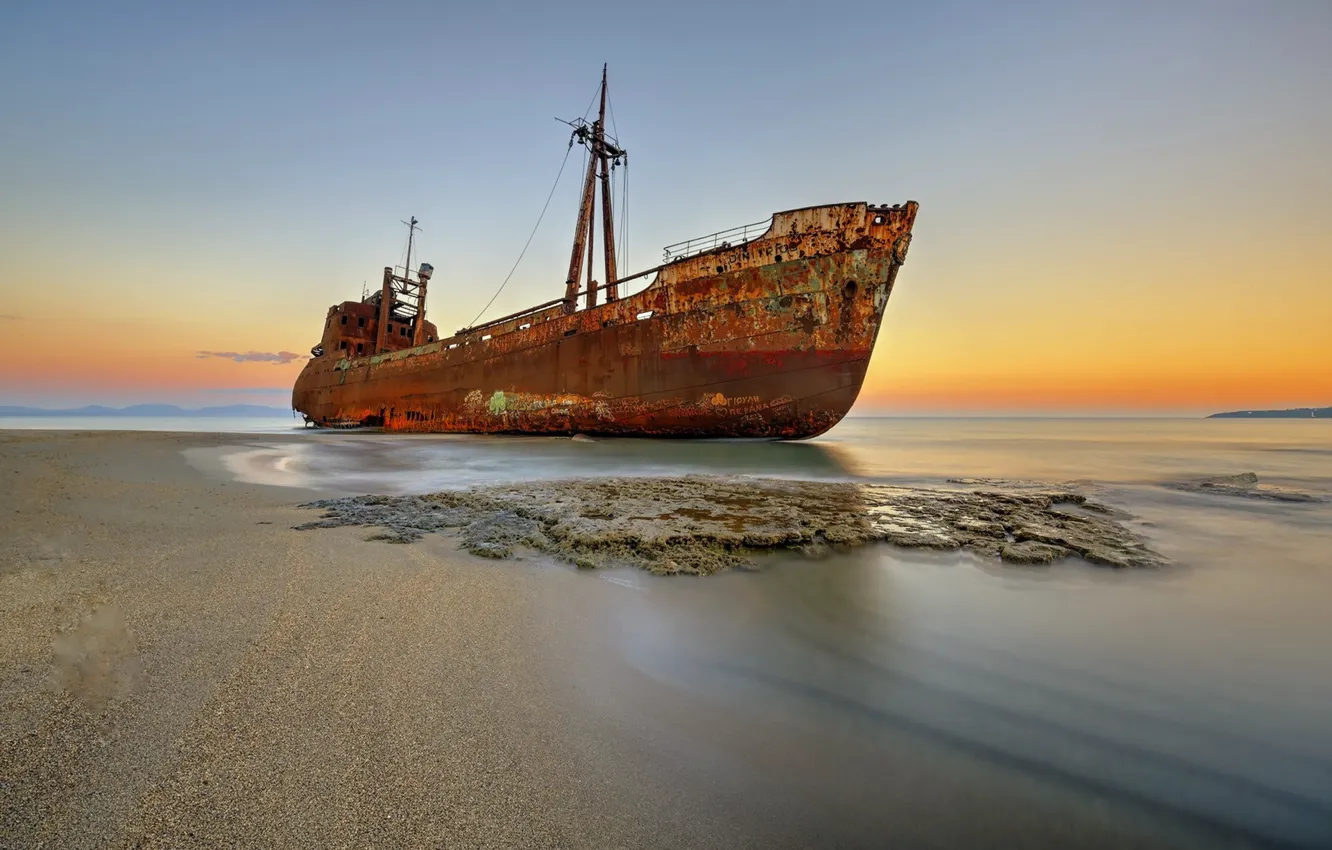 Photo wallpaper sea, shore, ship