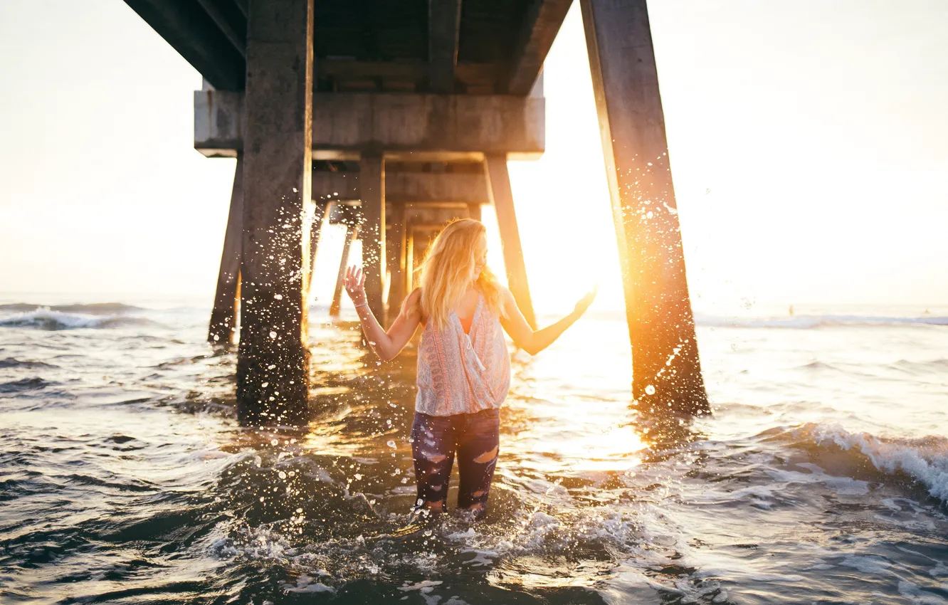 Photo wallpaper sea, wave, the sky, water, girl, the sun, light, joy