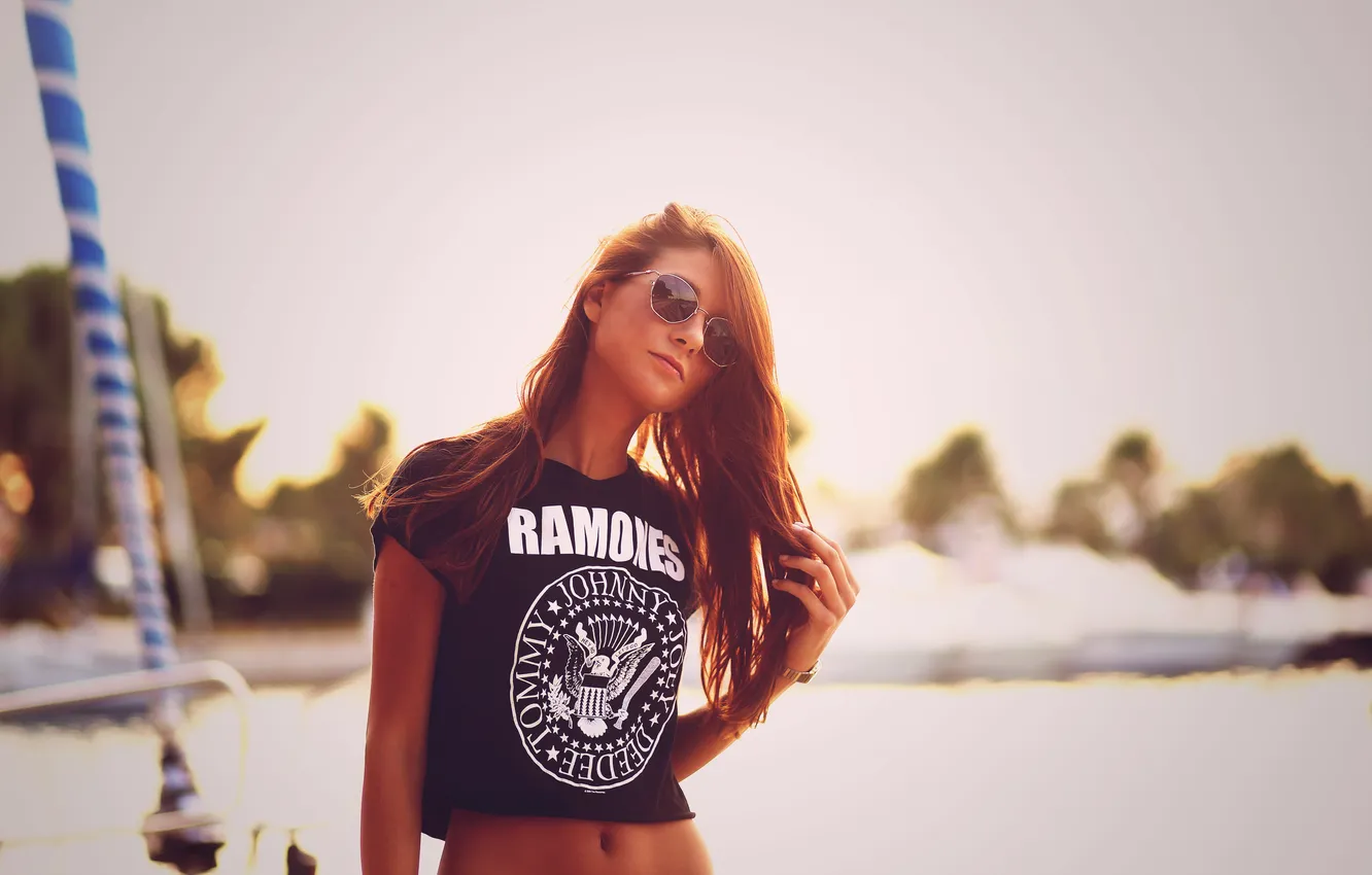 Photo wallpaper girl, smile, redhead, sunglasses