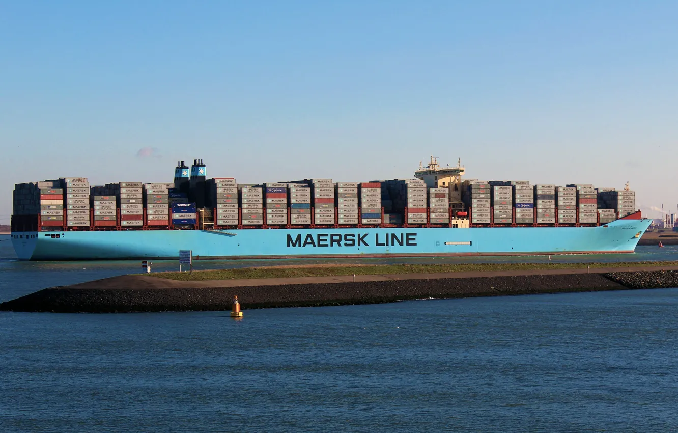 Photo wallpaper Reflection, The ship, Line, Cargo, A container ship, Madison, Container, Maersk