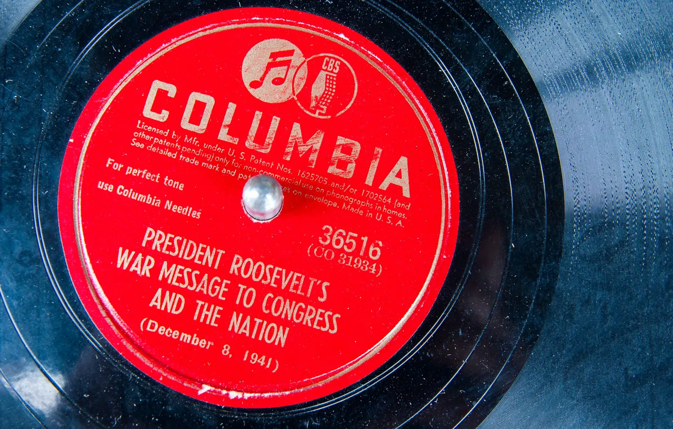 Photo wallpaper macro, vinyl, record, the President's speech