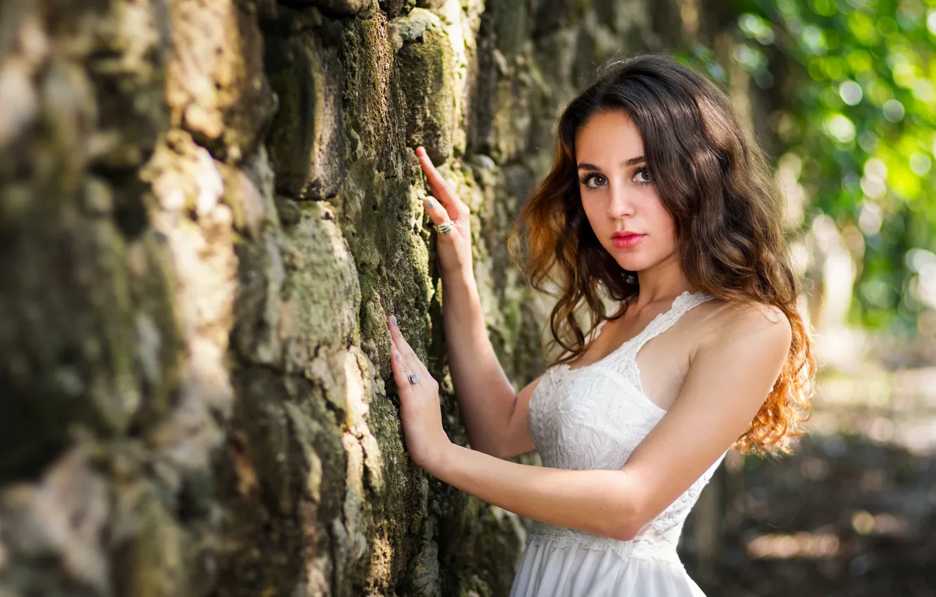 Photo wallpaper girl, face, background, hair, dress, Karissa