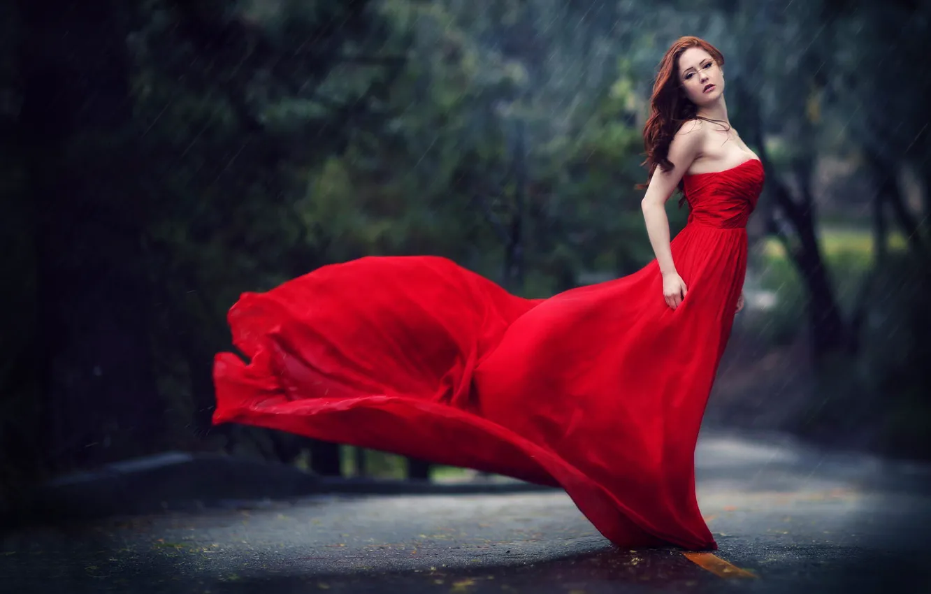 Photo wallpaper drops, rain, the girl in the red