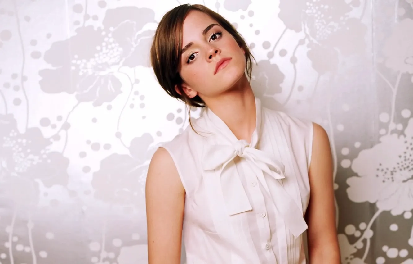 Photo wallpaper white, look, light, actress, brown hair, beautiful, Emma Watson, Emma Watson