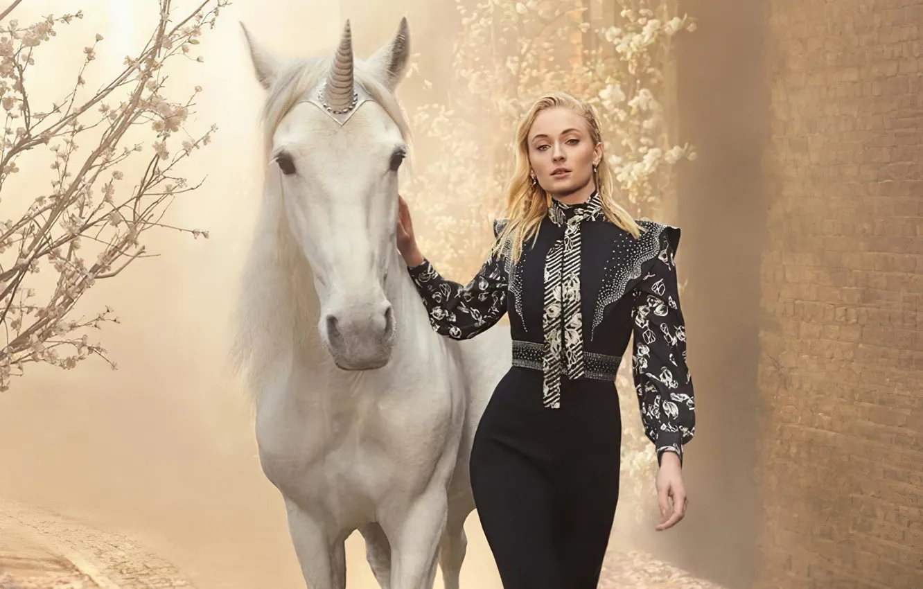 Photo wallpaper horse, horse, actress, Sophie Turner, Sophie Turner, edinurgh