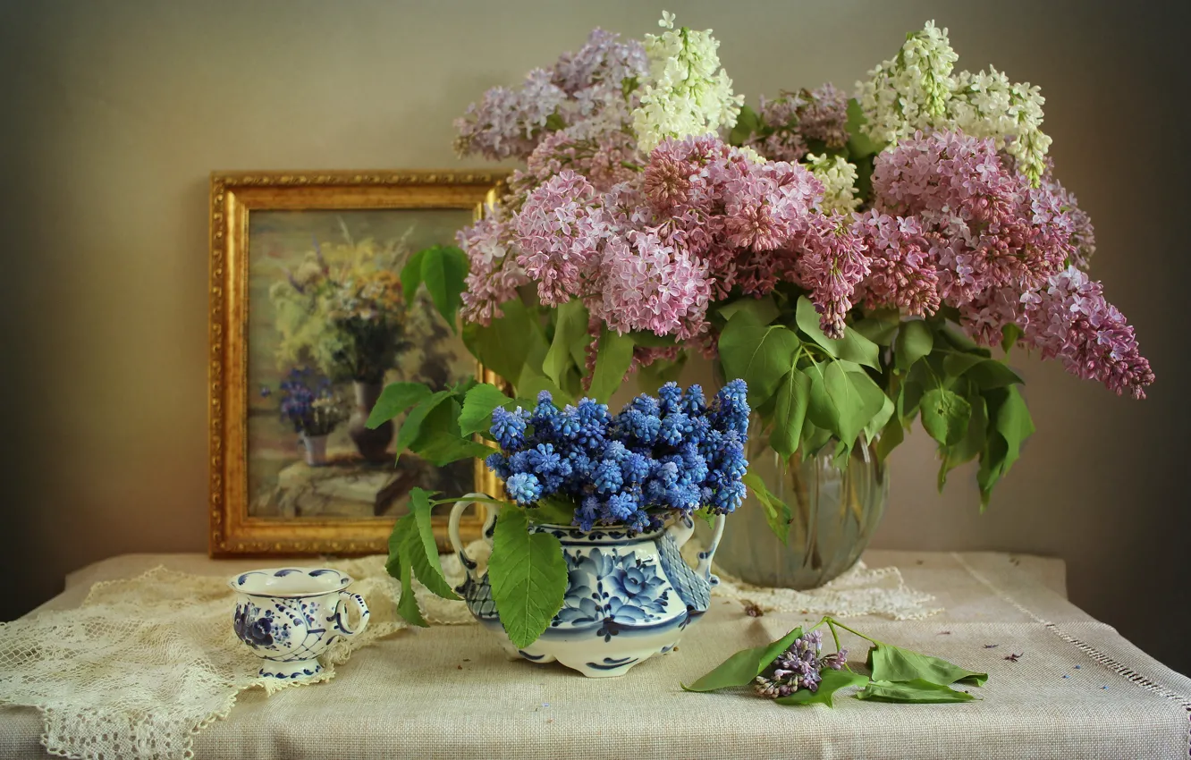 Photo wallpaper flowers, branches, picture, Cup, vase, lilac, napkin, Muscari