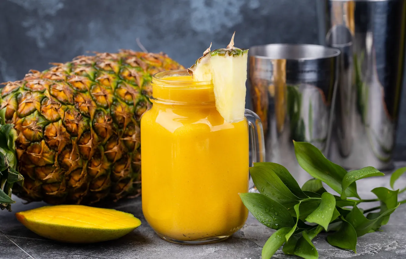 Photo wallpaper cocktail, pineapple, slices