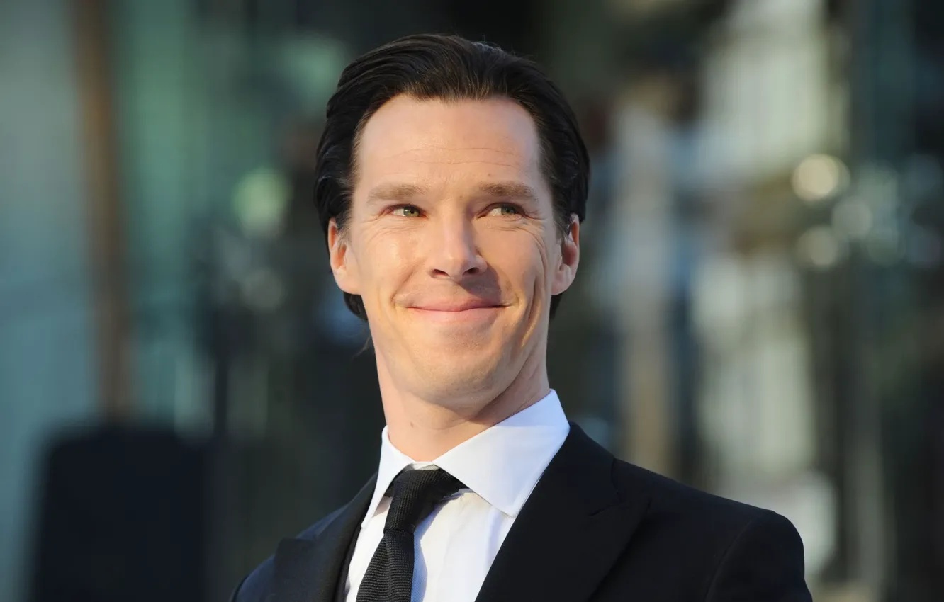 Photo wallpaper smile, background, actor, male, Benedict Cumberbatch, Benedict Cumberbatch, British actor