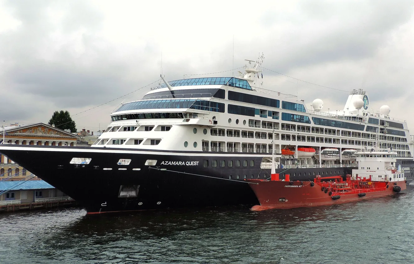 Photo wallpaper dressing, tanker, liner, cruise