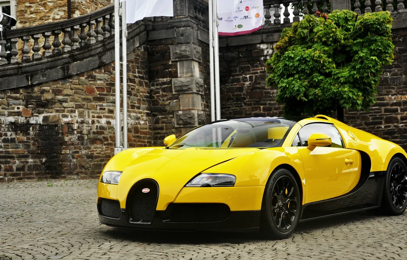 Photo wallpaper Bugatti, Veyron, 2012, Yellow, Bugatti Veyron, Bugatti Veyron. Black, Yellow Veyron