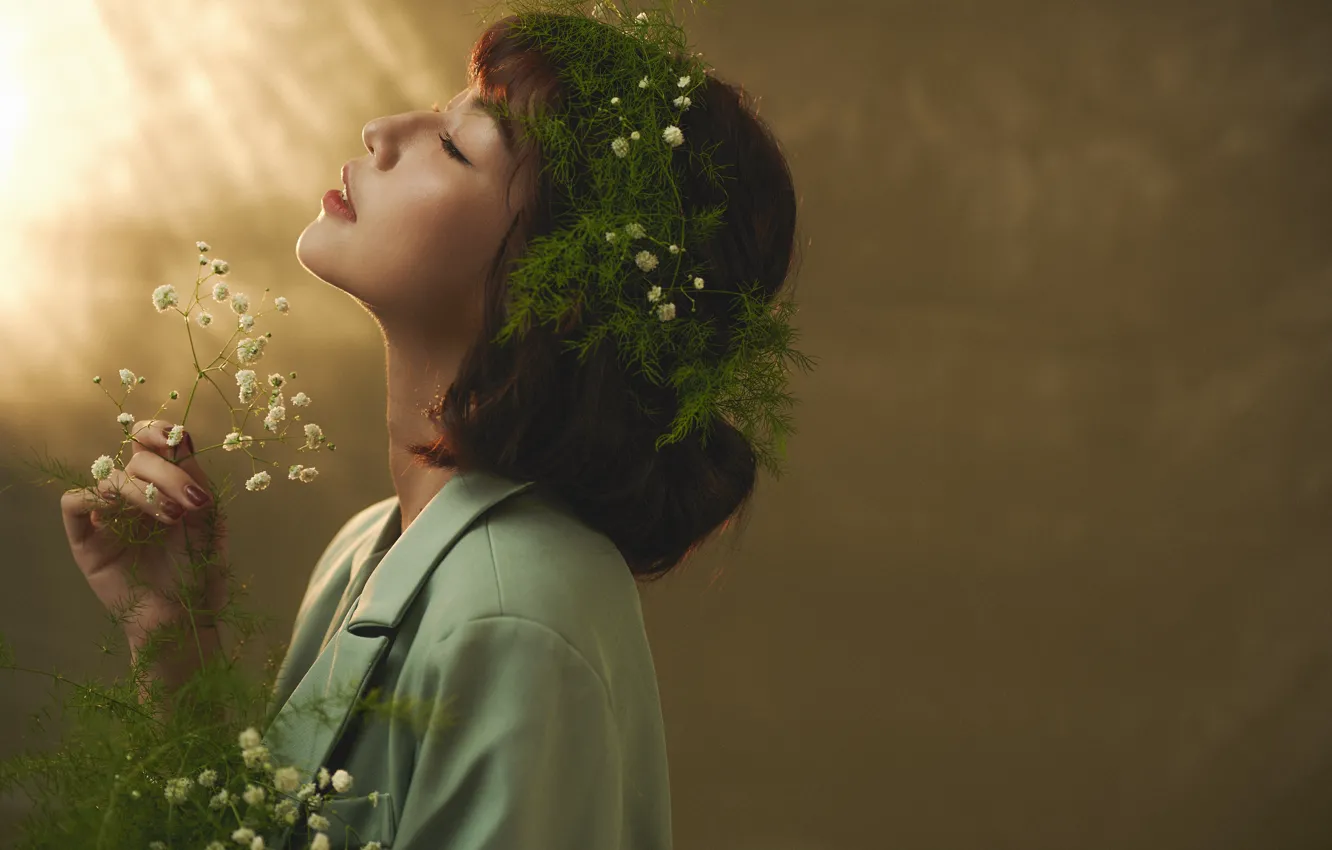 Photo wallpaper girl, face, background, hair, profile