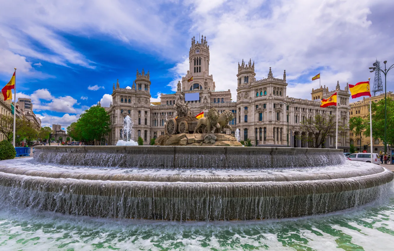 Photo wallpaper the sky, the sun, clouds, home, area, fountain, sculpture, Spain