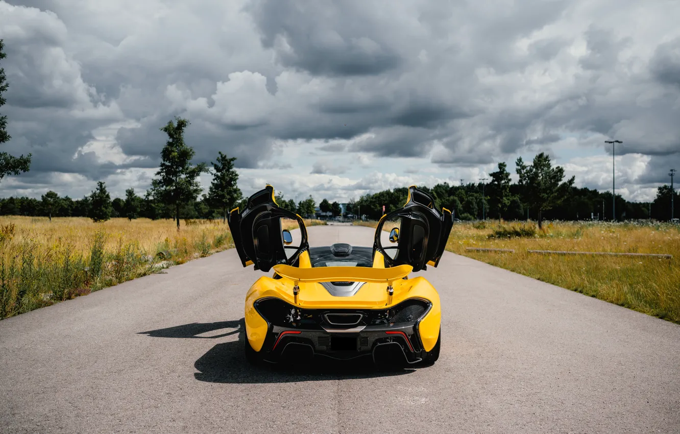 Photo wallpaper McLaren, McLaren P1, rear view, P1