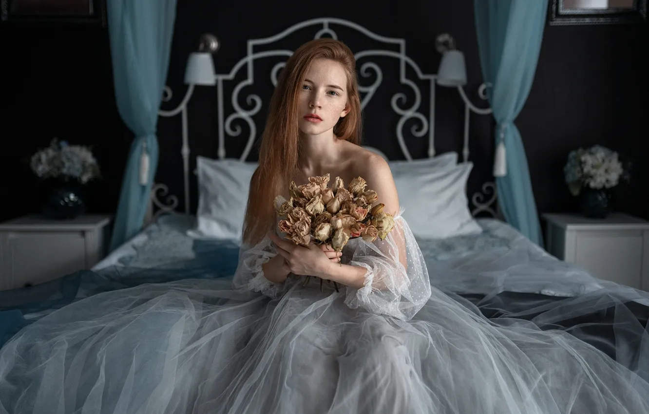 Photo wallpaper white, look, girl, flowers, face, room, bed, portrait