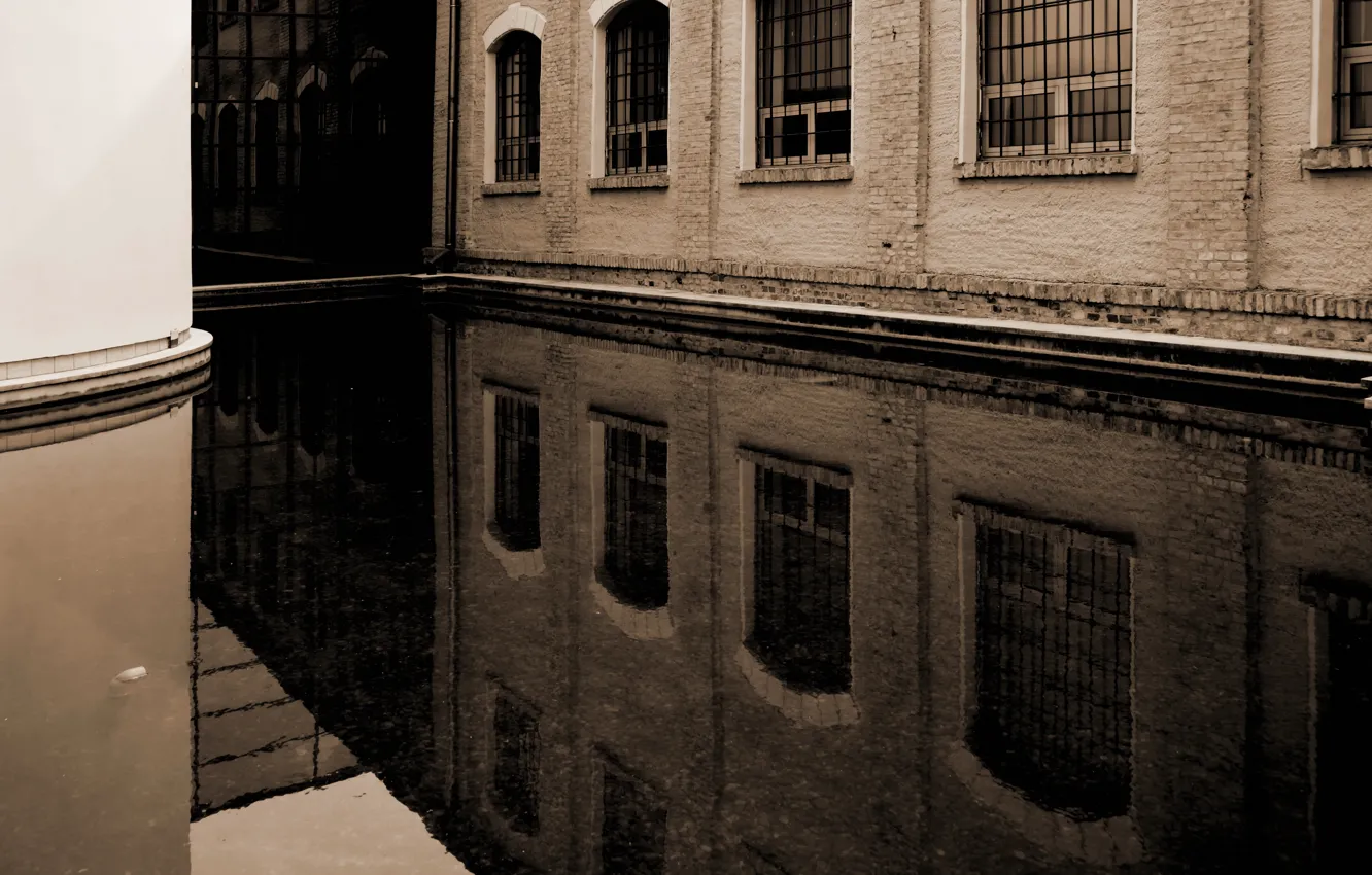 Photo wallpaper The city, Channel, Windows, The building, Building, Town, Canal