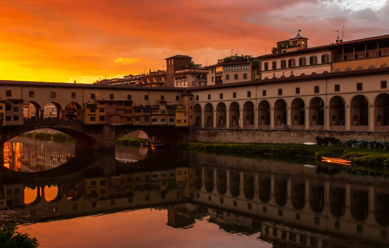 Photo wallpaper the sky, sunset, bridge, river, Italy, glow, Florence, Hunter Corridor Of Poverty