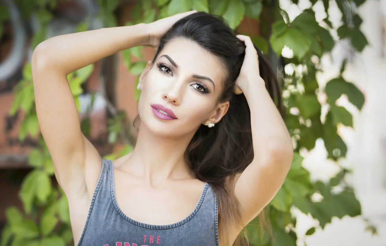 Photo wallpaper face, model, hair, Daniela