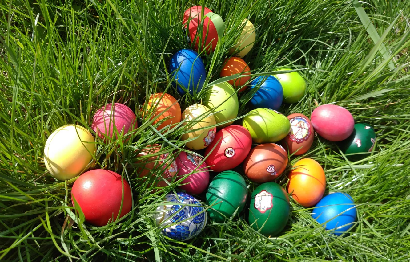 Photo wallpaper grass, eggs, Easter, spring 2018, Meduzanol ©