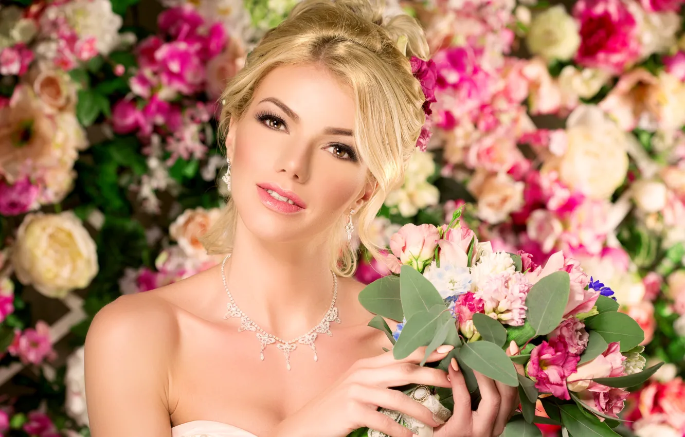 Photo wallpaper girl, decoration, flowers, background, bouquet, earrings, necklace, makeup