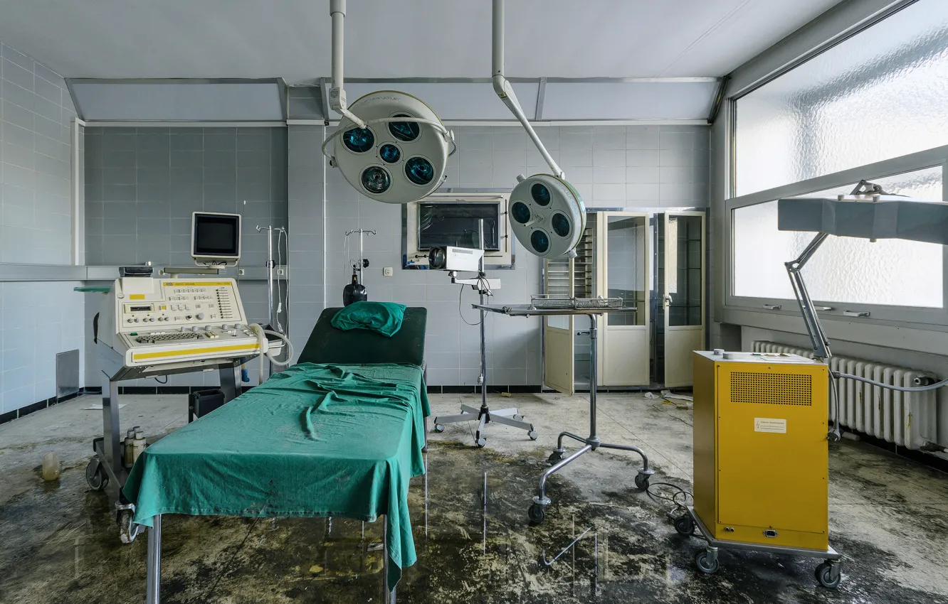 Photo wallpaper room, window, stretcher, clinic, heater, refused, medical devices