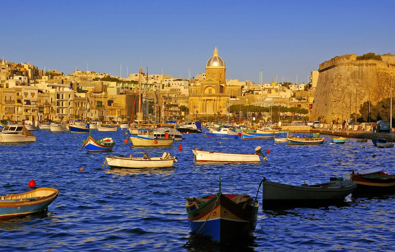 Photo wallpaper the sky, boat, home, Bay, Cathedral, fortress, the dome, Malta