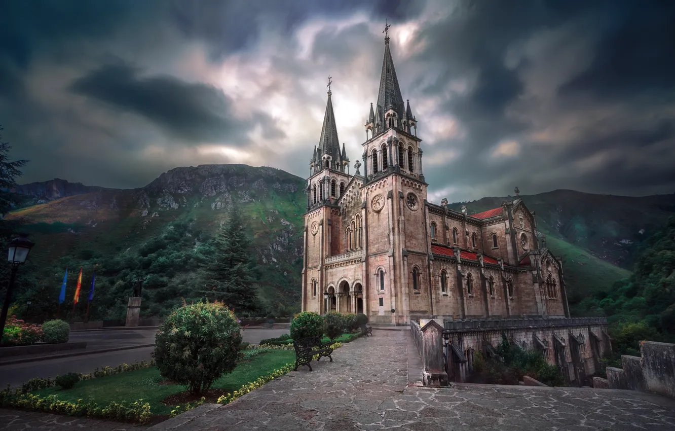 Photo wallpaper Spain, Principality of Asturias, Basilica of Santa María la Real of Covadonga