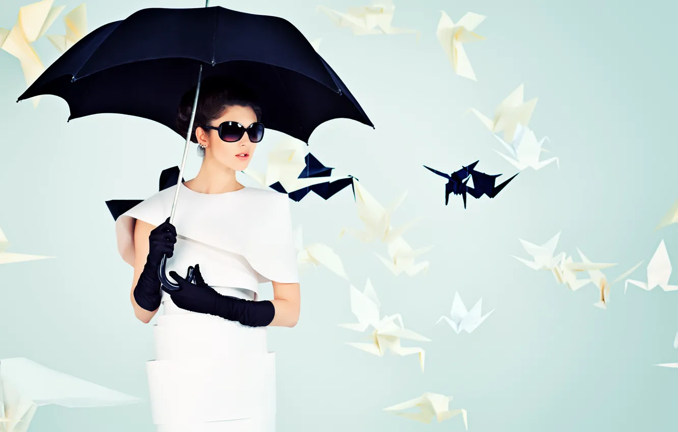 Photo wallpaper girl, umbrella, gloves, brown hair, origami, sunglasses