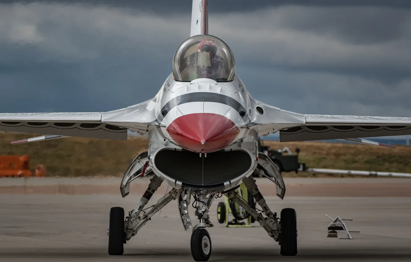 Photo wallpaper fighter, cabin, the airfield, F-16, Fighting Falcon, Thunderbird