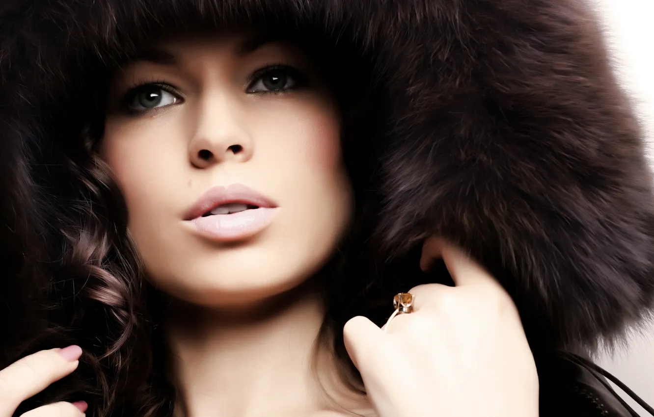 Photo wallpaper girl, face, portrait, hood, fur