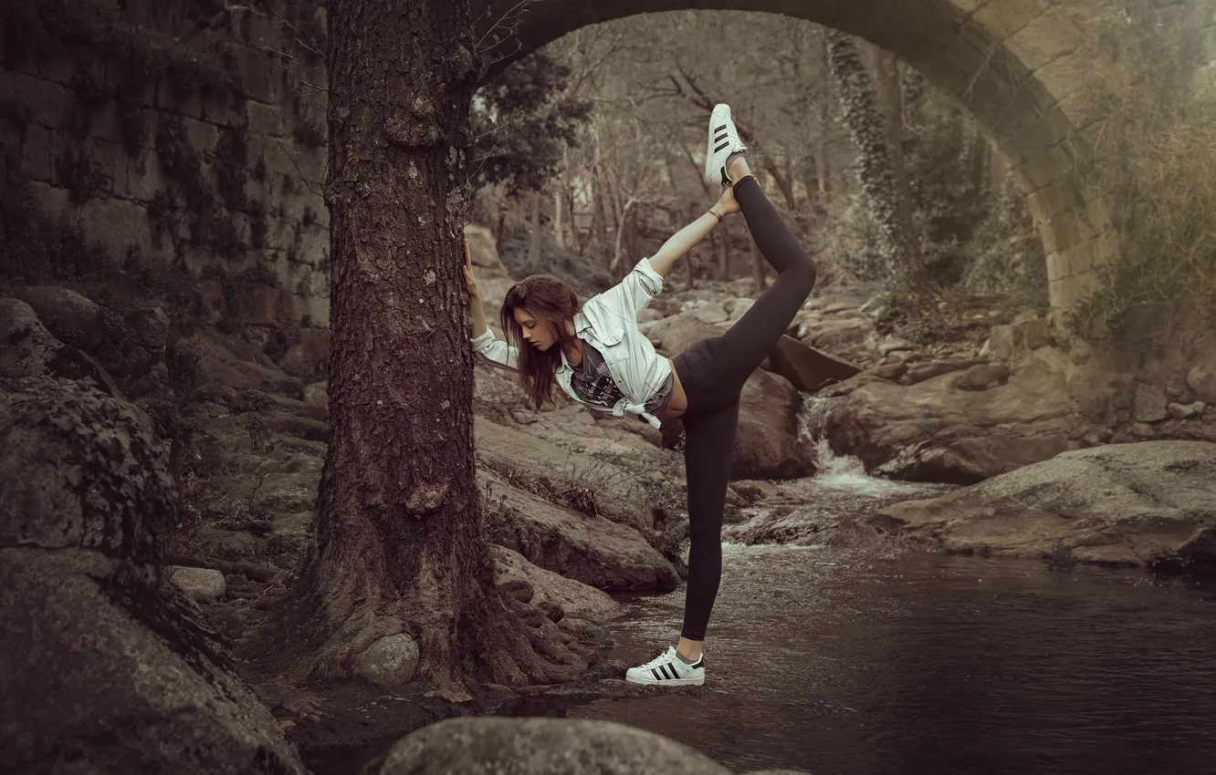 Photo wallpaper girl, nature, face, pose, hair, exercise, warm-up