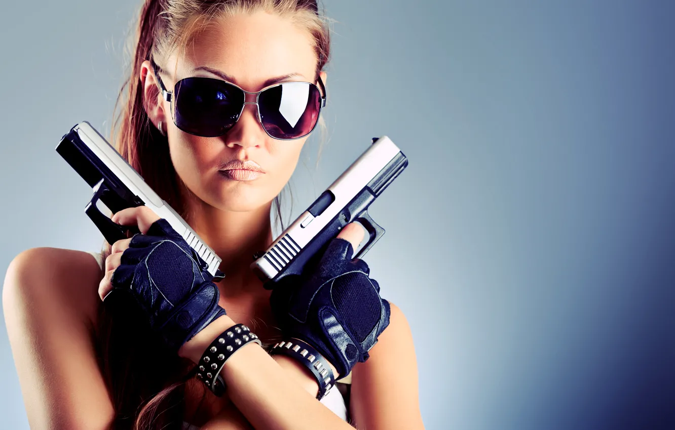 Photo wallpaper girl, face, weapons, background, guns, glasses, gloves