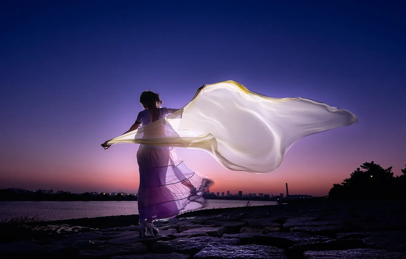 Photo wallpaper girl, light, night
