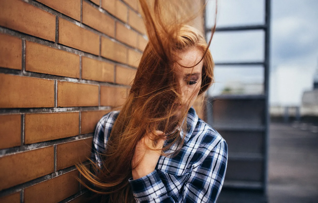 Photo wallpaper girl, the wind, red