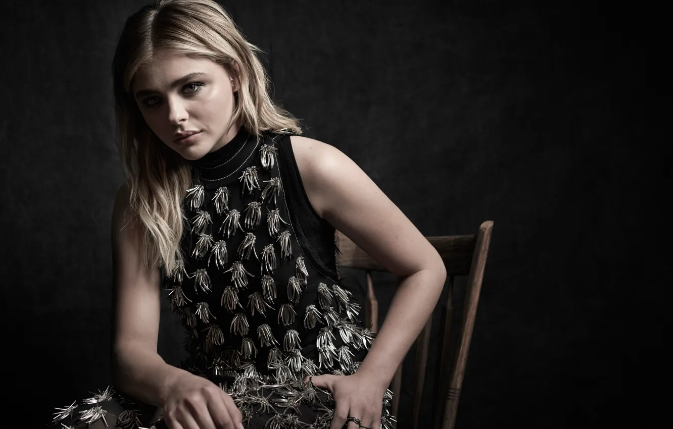 Photo wallpaper dress, actress, hairstyle, blonde, chair, photoshoot, Chloe Grace Moretz, Chloe Moretz