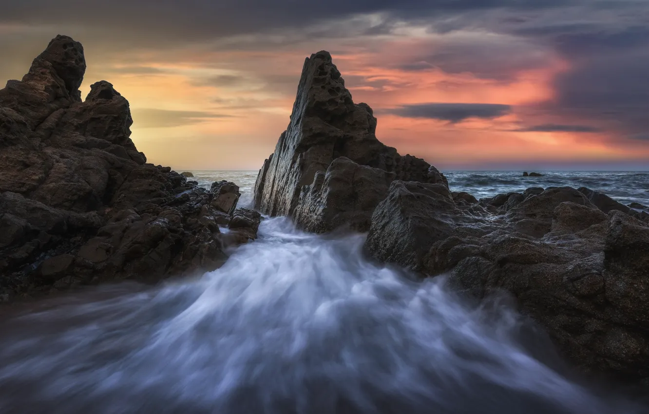 Photo wallpaper water, rocks, coast