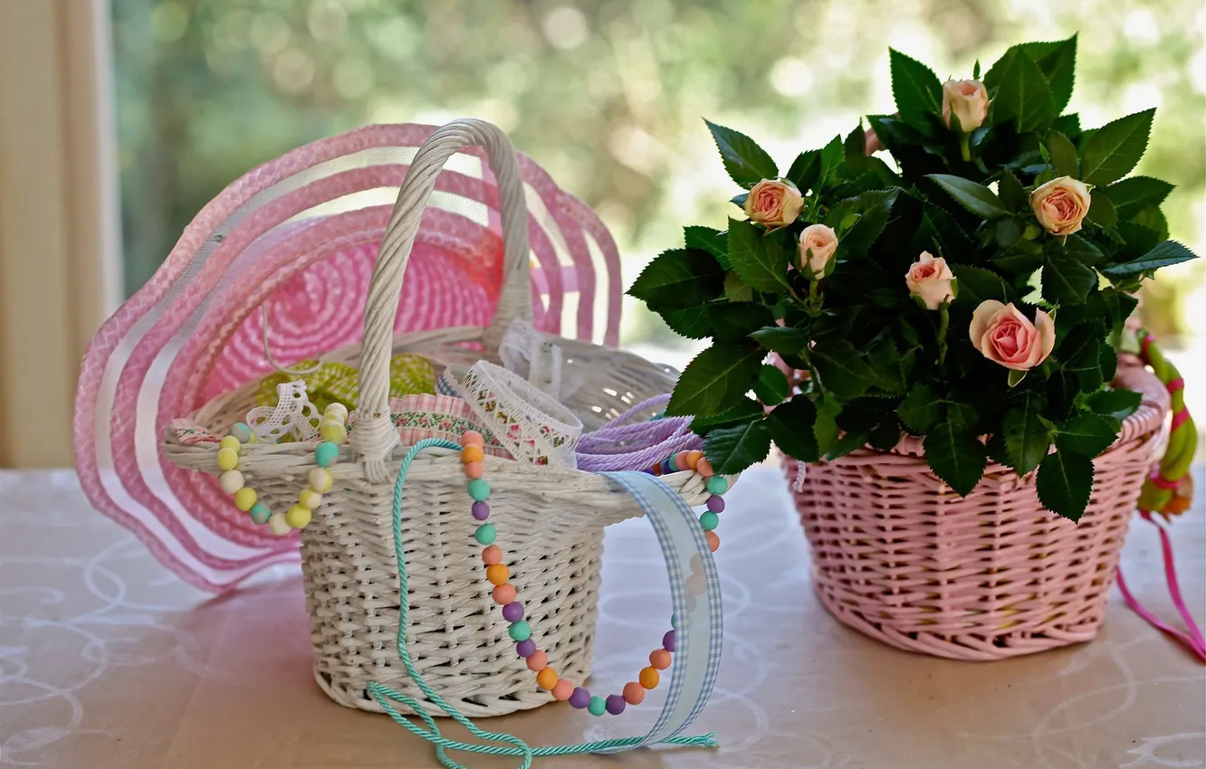 Photo wallpaper roses, beads, hat, braid, baskets, © Elena Di Guardo