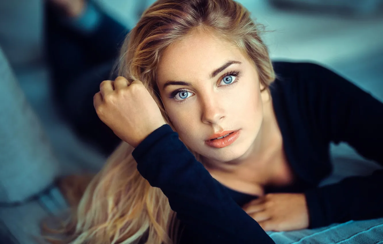 Photo wallpaper look, face, model, portrait, makeup, hairstyle, blonde, lies