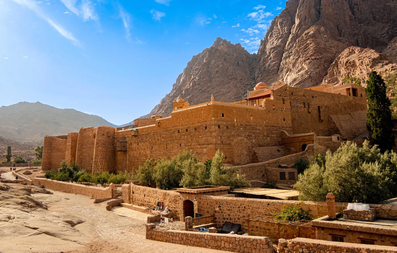 Photo wallpaper mountains, desert, construction, structure