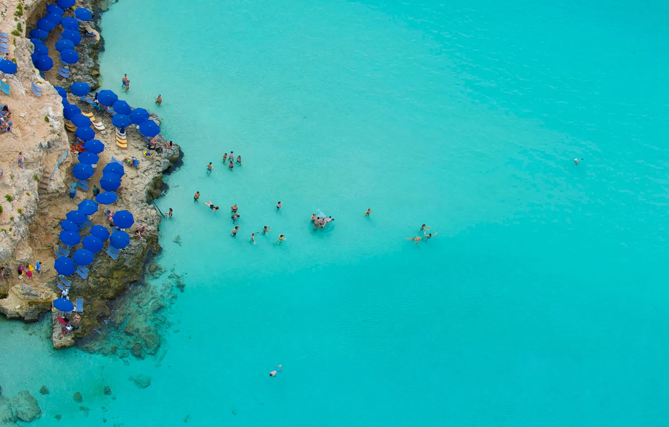 Photo wallpaper sea, rock, umbrella, Malta, Malta, Blue Lagoon, Comino