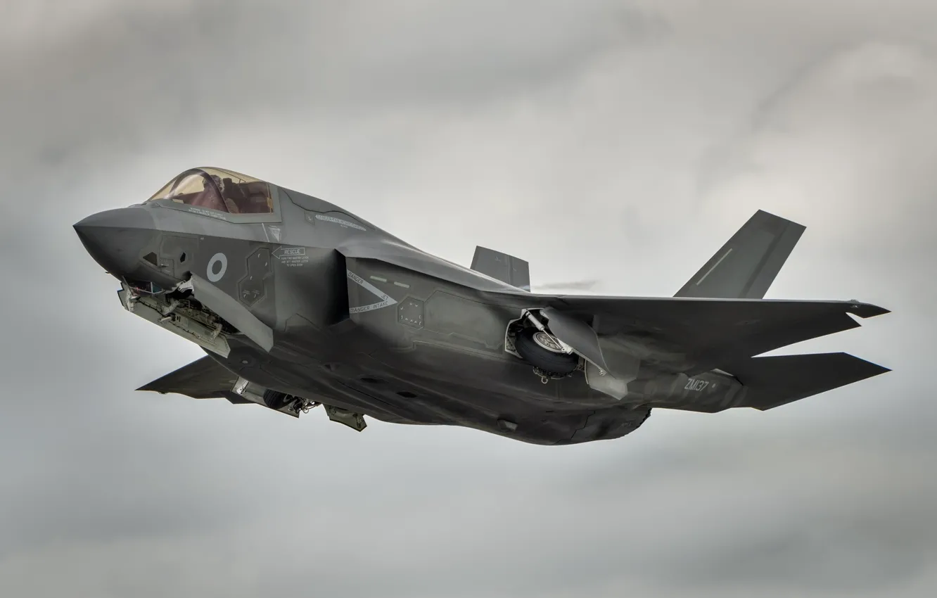 Photo wallpaper aviation, Flies, F-35B Lightning II, combat aircraft