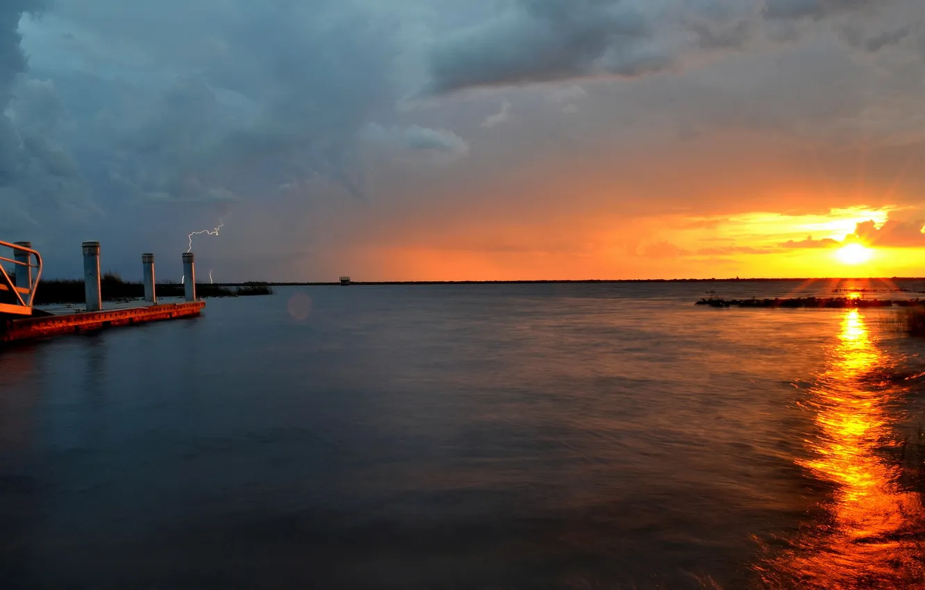 Photo wallpaper sea, landscape, sunset, lightning